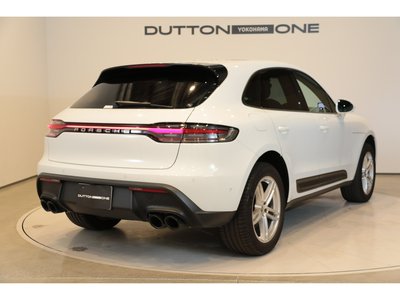 PORSCHE MACAN - 8
