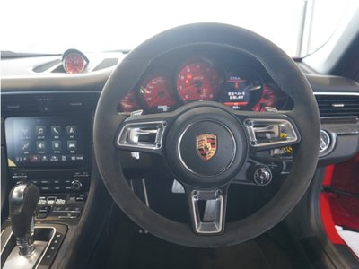2018 Porsche 911 thumbnail 14