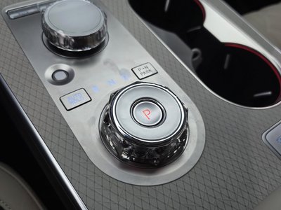 صورة 9 لـ 2026 Genesis GV80