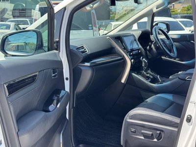 TOYOTA ALPHARD - 4