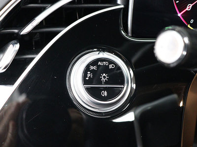 MERCEDES-BENZ E-CLASS - 6