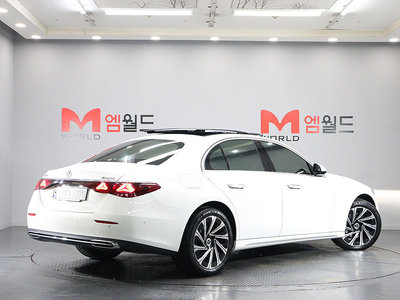 MERCEDES-BENZ E-CLASS - 5