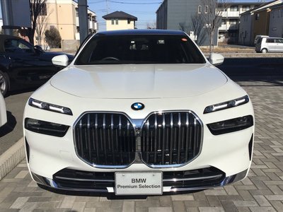 BMW 7 SERIES - 8
