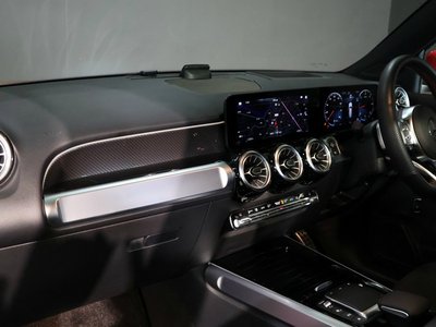 2022 Mercedes-BENZ GLB thumbnail 32