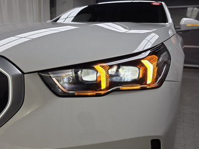 2023 BMW 5 SERIES — фото 9