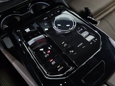2024 BMW 5 SERIES 缩略图 12