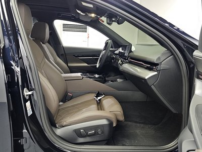 2024 BMW 5 SERIES 缩略图 16