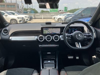 MERCEDES-BENZ GLB - 5