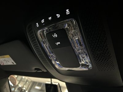 MERCEDES-BENZ GLB - 9