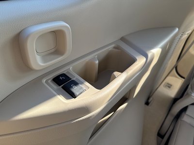 2025 Toyota LAND CRUISER 300 缩略图 74