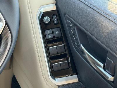 2025 Toyota LAND CRUISER 300 缩略图 40