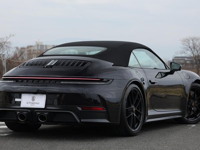 PORSCHE 911 CABRIOLET - 6