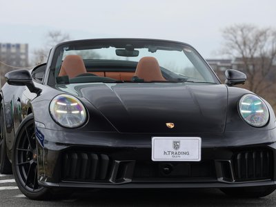 PORSCHE 911 CABRIOLET - 1