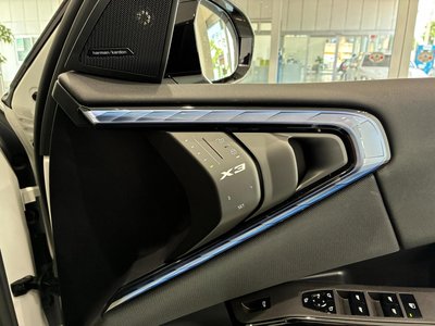 2025 BMW X3 — миниатюра 36