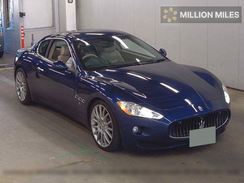 MASERATI GRANTURISMO - View 1