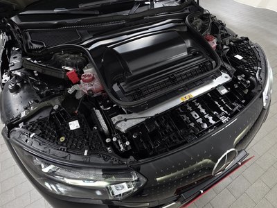 MERCEDES-BENZ EQE - 7