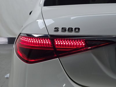 صورة 10 لـ 2021 Mercedes-BENZ S-CLASS