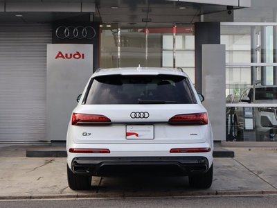 AUDI Q7 - 5