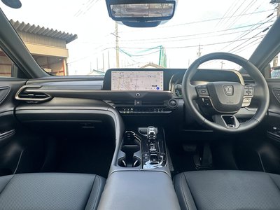 2026 Toyota CROWN SPORT — миниатюра 33