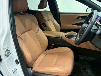 2024 Toyota CROWN SPORT photo 9