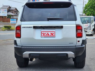 TOYOTA LAND CRUISER 250 - 7