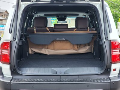 TOYOTA LAND CRUISER 250 - 9