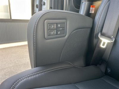 2025 TOYOTA ALPHARD — миниатюра 18