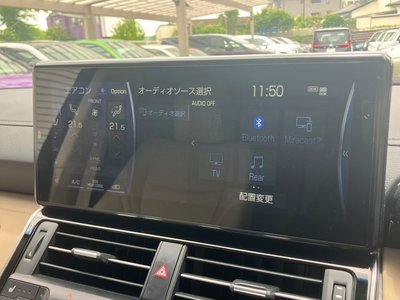 TOYOTA LAND CRUISER 300 - 8