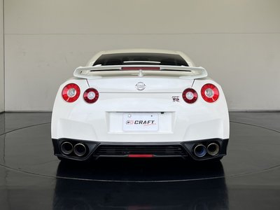 NISSAN GT-R - 4