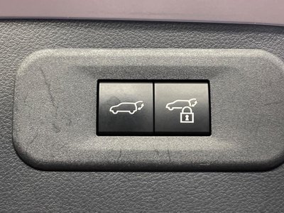 2023 Lexus NX thumbnail 36