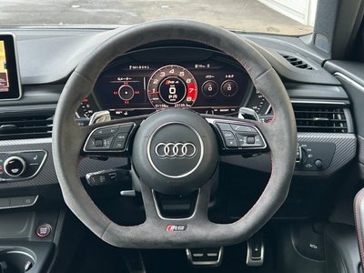 AUDI RS4 AVANT - 10
