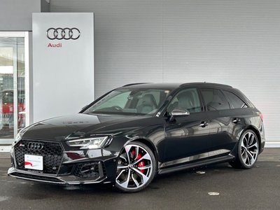 AUDI RS4 AVANT - 1