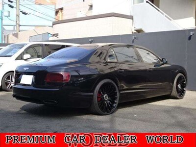 BENTLEY FLYING SPUR - 7