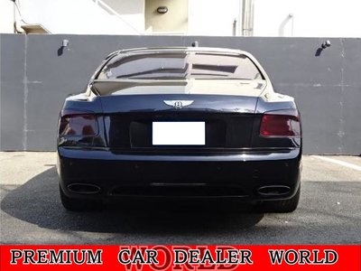 BENTLEY FLYING SPUR - 5