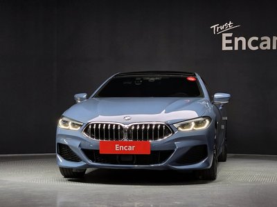 BMW 8 SERIES - 2