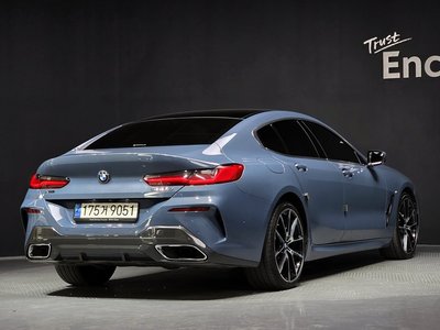 BMW 8 SERIES - 4