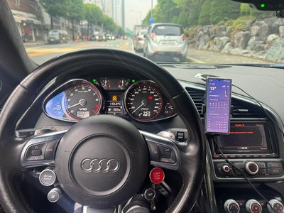 AUDI R8 - 10