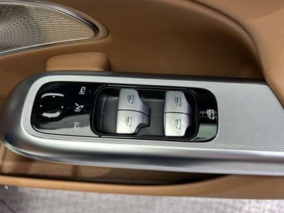 2024 Mercedes-BENZ E-CLASS 缩略图 32