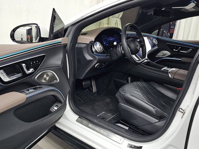 MERCEDES-BENZ EQS - 10