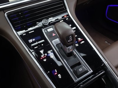 PORSCHE PANAMERA - 9