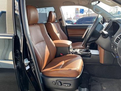 TOYOTA LAND CRUISER PRADO - 8