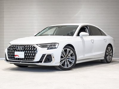 AUDI A8 - 1