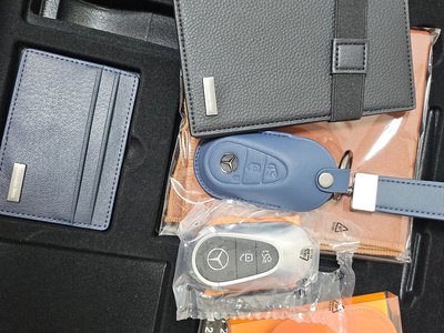 MERCEDES-BENZ E-CLASS - 8