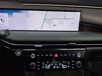 2024 Genesis G80 (RG3) thumbnail 14