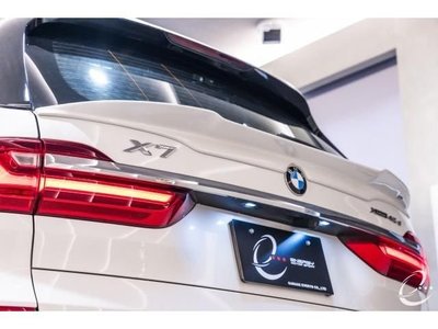 BMW X7 - 7