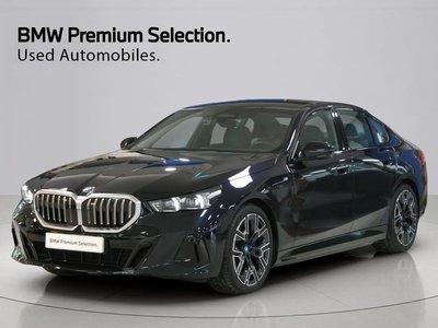 BMW 5 SERIES - 1