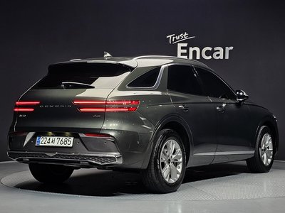 صورة 4 لـ 2024 Genesis GV70