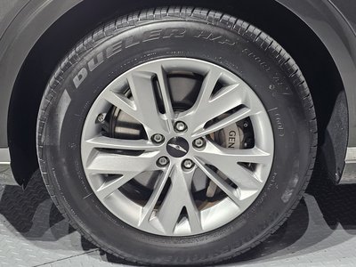 صورة 6 لـ 2024 Genesis GV70