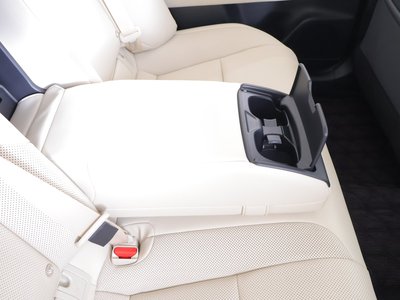 صورة مصغرة 44 لـ 2025 Toyota CROWN CROSSOVER