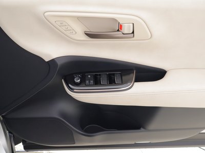 صورة مصغرة 37 لـ 2025 Toyota CROWN CROSSOVER